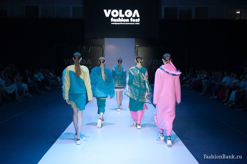 Волга фэшн. Мод на Волгу. Volga Fashion Fest 2018 год. Фэшн фест Ярославль. Дом моды Волга Ярославль.